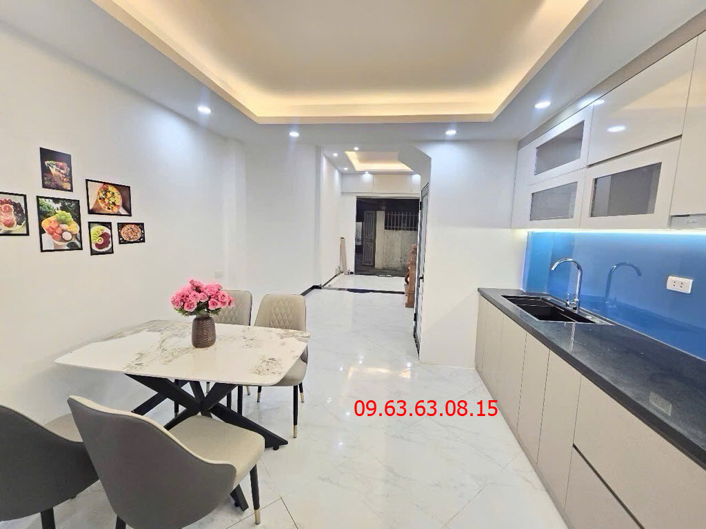 TRUNG TÂM THANH TRÌ. Ô TÔ ĐỖ, DT 45M2x3T. GI-Á 4.2 T-Ỷ.