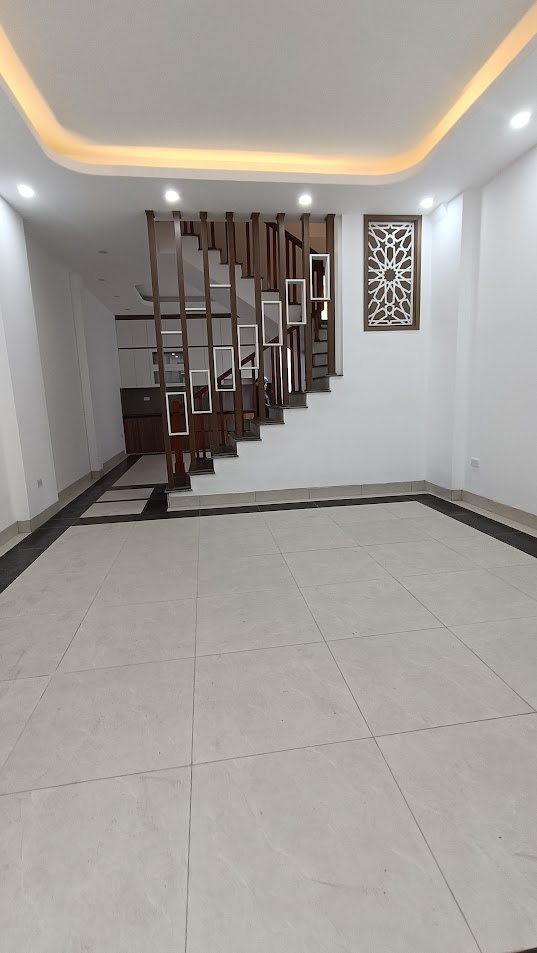 Bán nhà Vạn Phúc Thanh Trì. Ô tô vào nhà, vị trí đắc địa. 45mx5 tầng. nhỉnh 5 tỷ