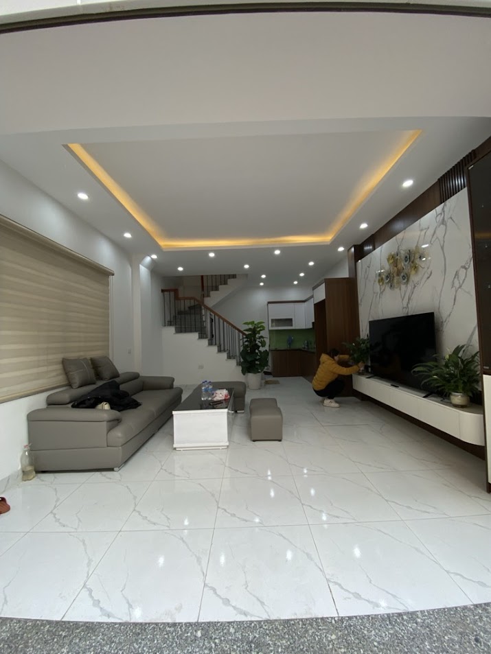 TT THANH TRÌ. VỊ TRÍ V.II.P, VÀI BƯỚC RA TÁI ĐỊNH CƯ. DT 42M2x5T. HƠN 4 T-Ỷ