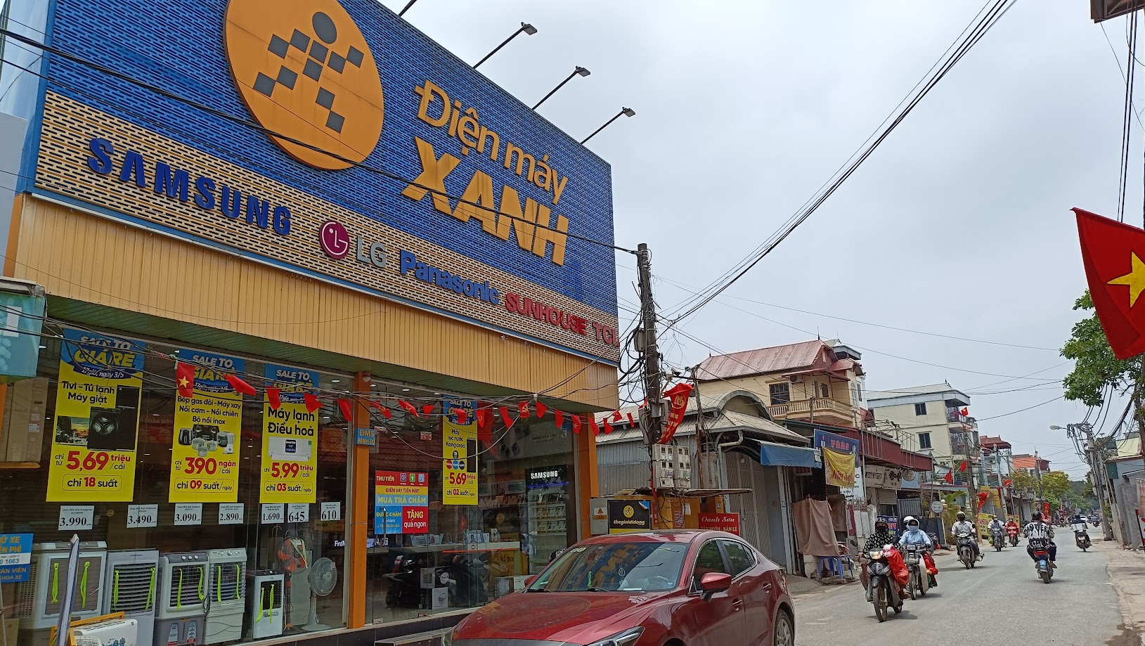 BÁN ĐẤT VẠN PHÚC THANH TRÌ. VÀI BƯỚC RA Ô TÔ, DT 50M. NHỈNH 2 T-Ỷ.