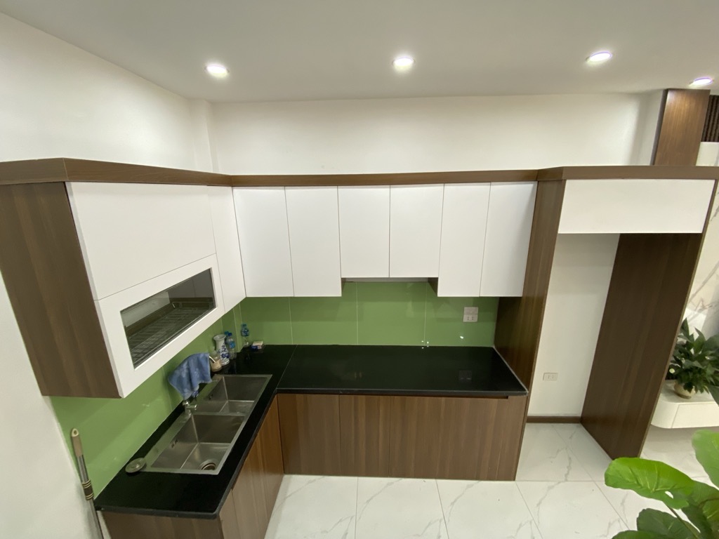 TT THANH TRÌ. VỊ TRÍ V.II.P, VÀI BƯỚC RA TÁI ĐỊNH CƯ. DT 42M2x5T. HƠN 4 T-Ỷ